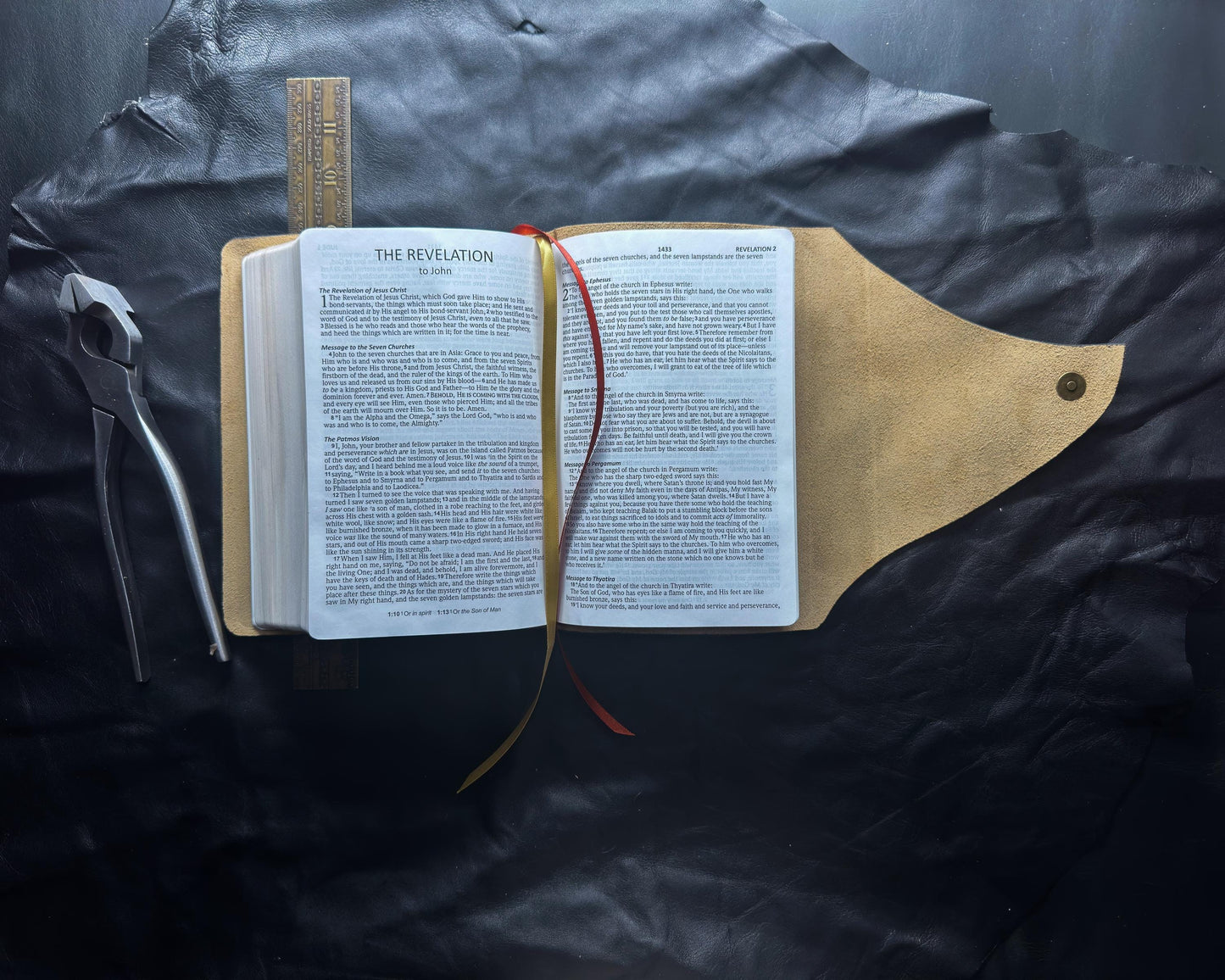 NASB 1995 Compact Large Print Bible - Full Grain Leather Magnetic Flap Cover