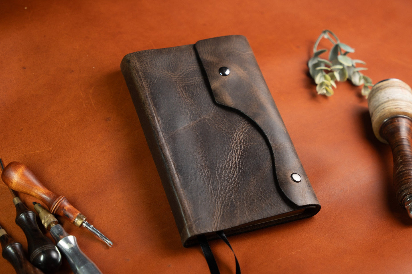 ESV Thinline Bible Rebound in CrazyHorse Gaucho Full Grain Leather